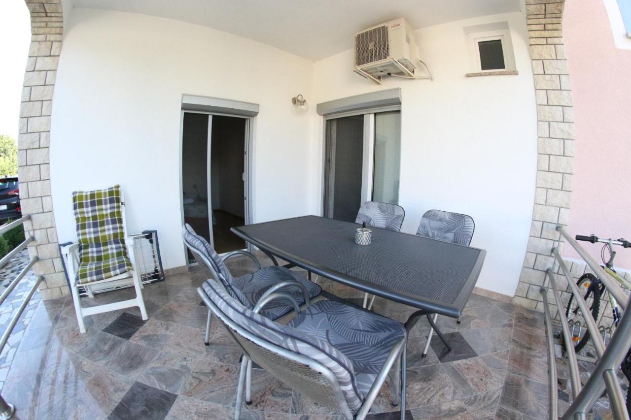 Villa Baldi Tar-Vabriga Ngoại thất bức ảnh